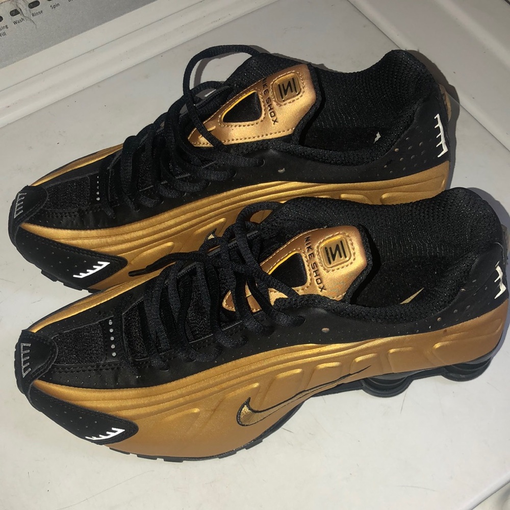 Nike shox